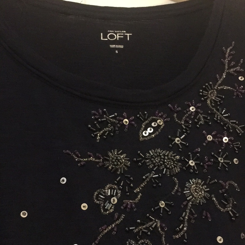 Beaded LOFT dk blue knit top